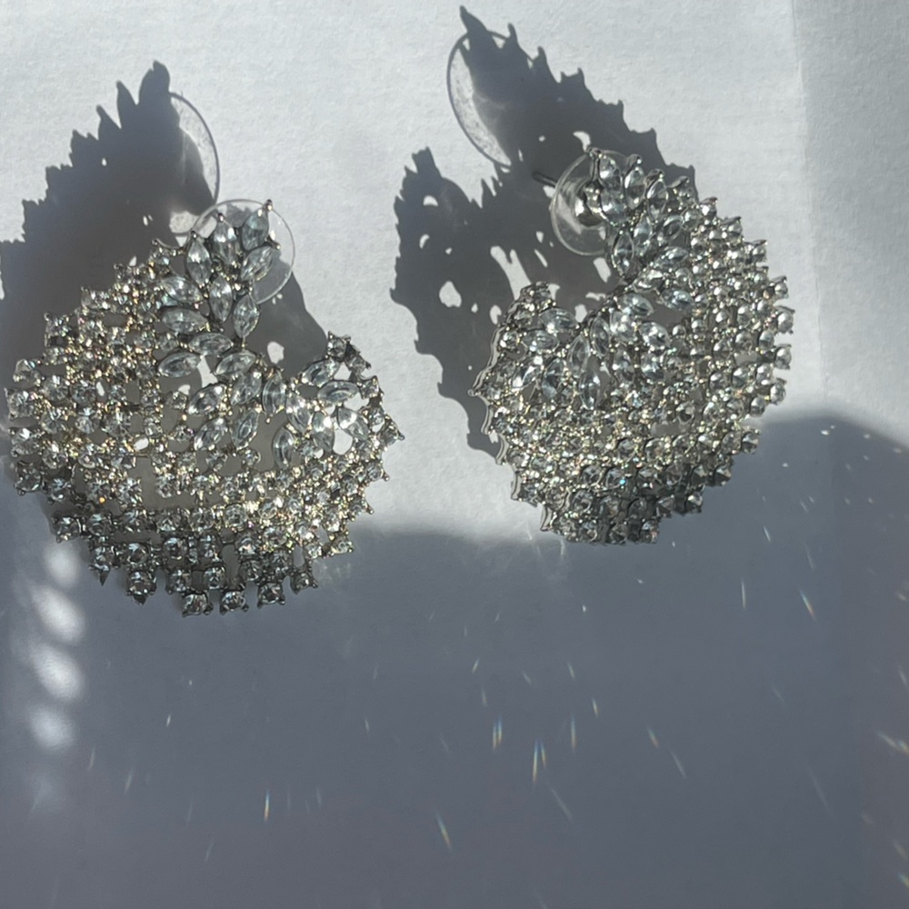 Hand made jewelry silver rinestone earrings and ring for weddings and occasions